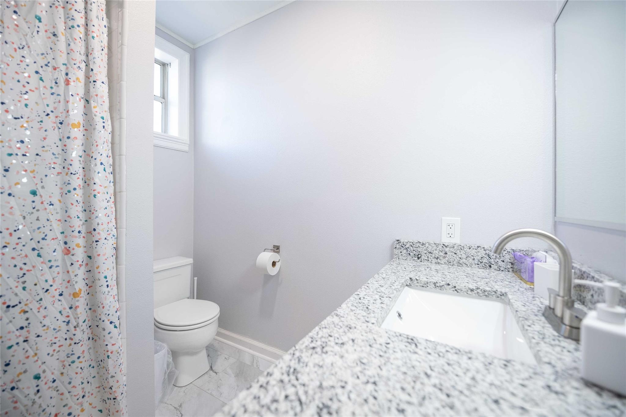 1303 Newfield Ln, Austin, TX 78703