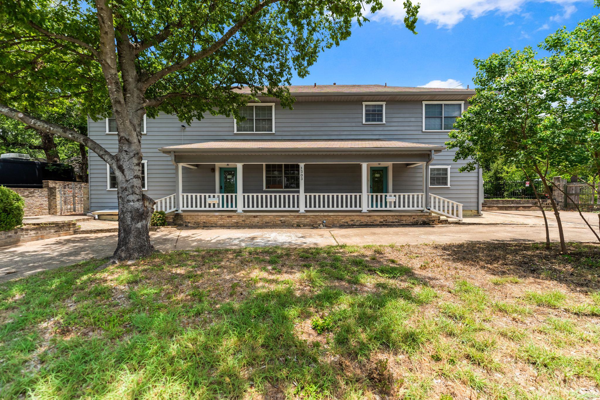 1303 Newfield Ln, Austin, TX 78703