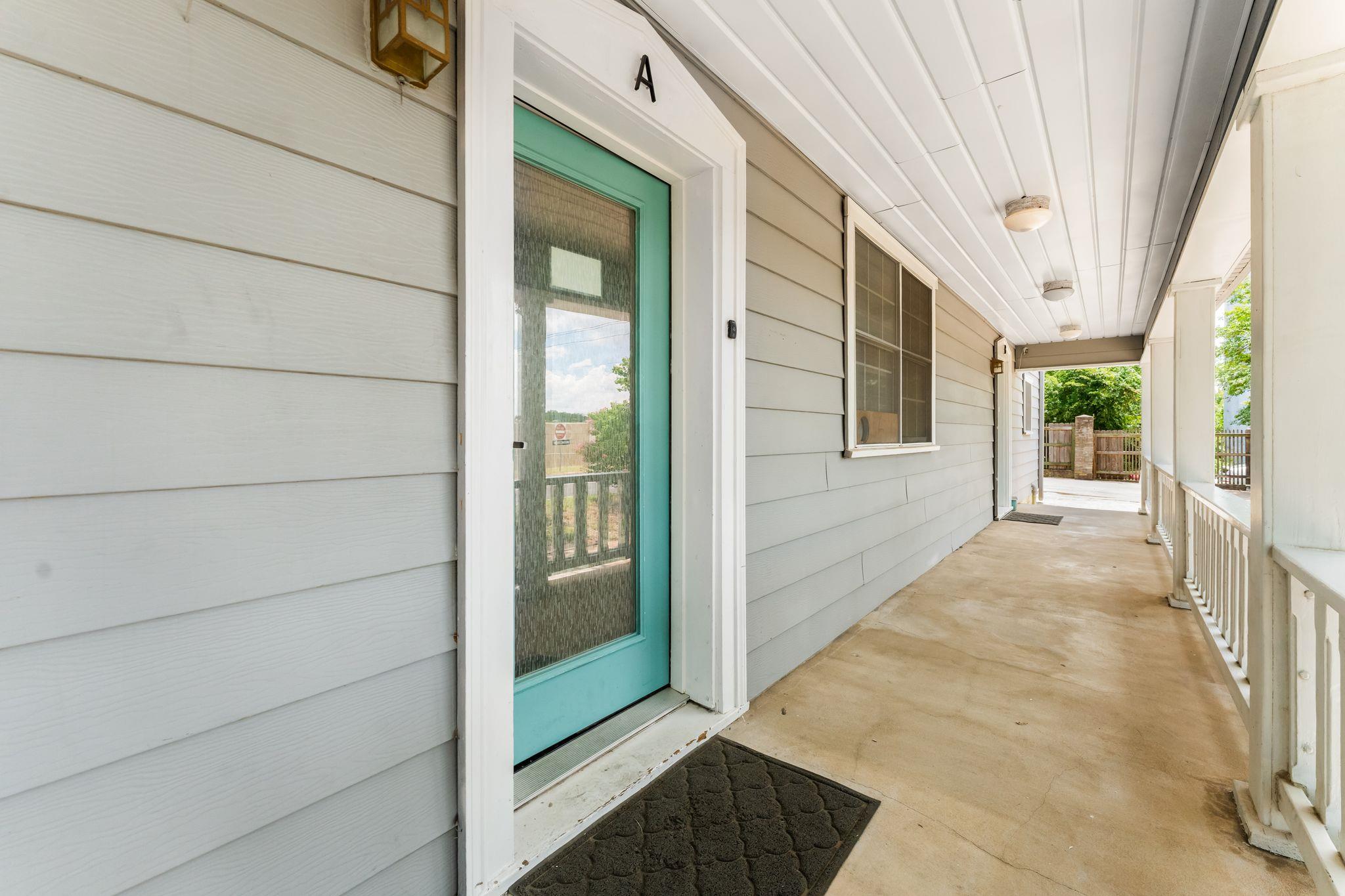1303 Newfield Ln, Austin, TX 78703