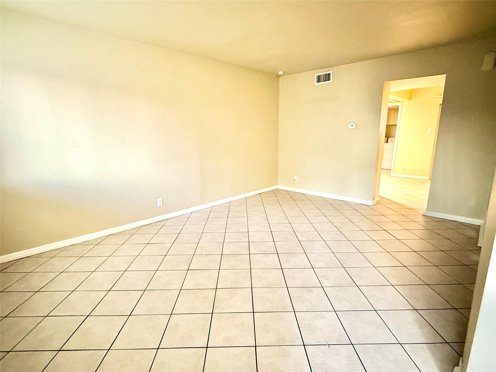 8809 Dawnridge Cir # 102, Austin, TX 78757