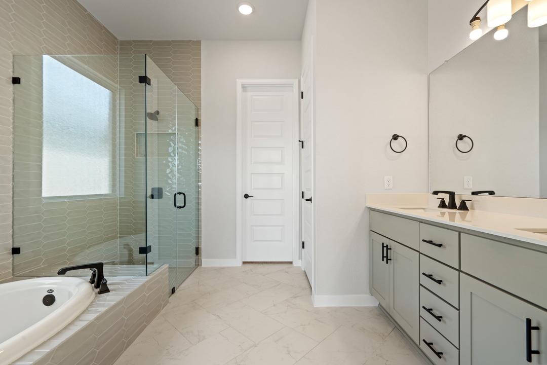 128 Old Woods Road, Liberty Hill, TX 78642