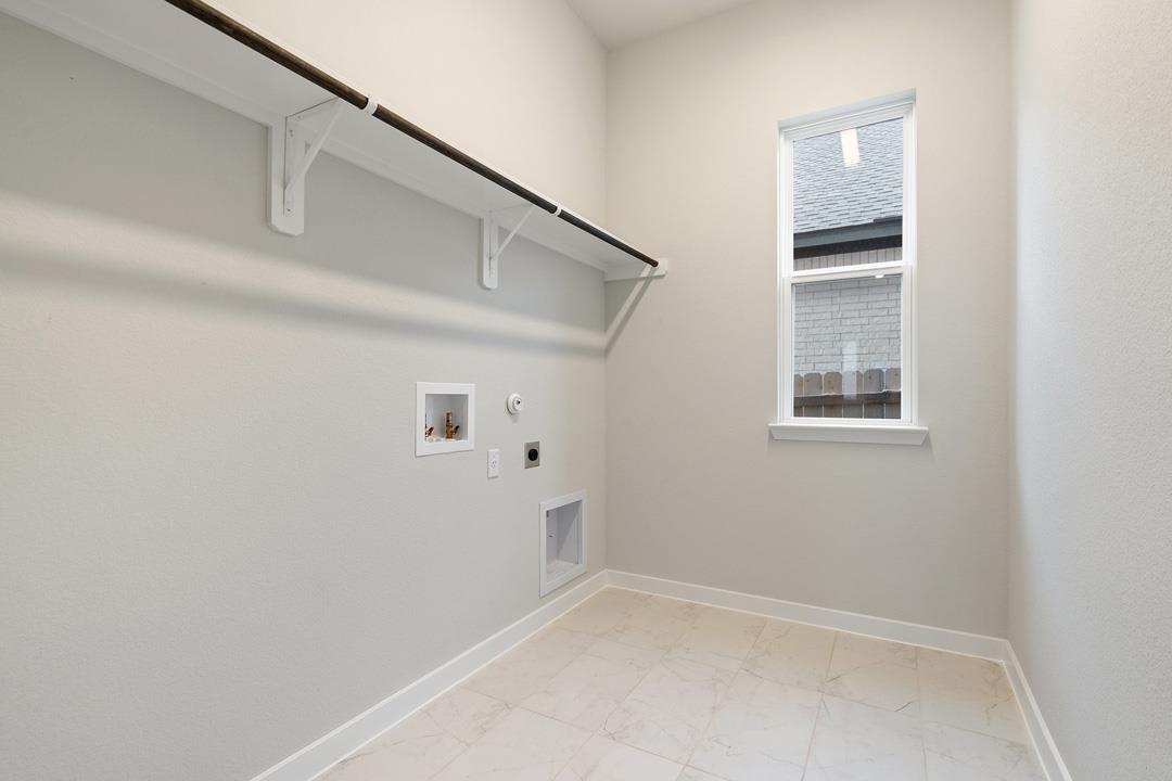 128 Old Woods Road, Liberty Hill, TX 78642