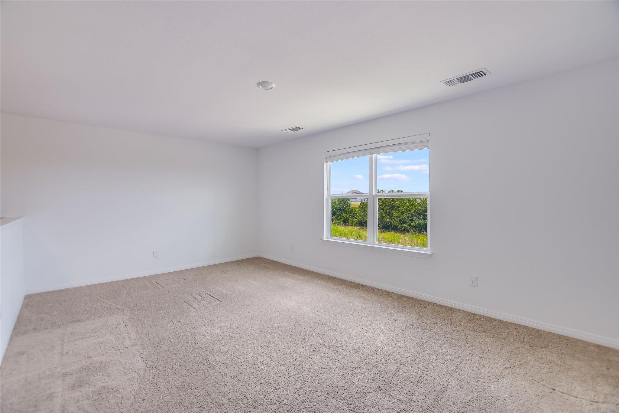 145 Riverdale Dr, Jarrell, TX 76537
