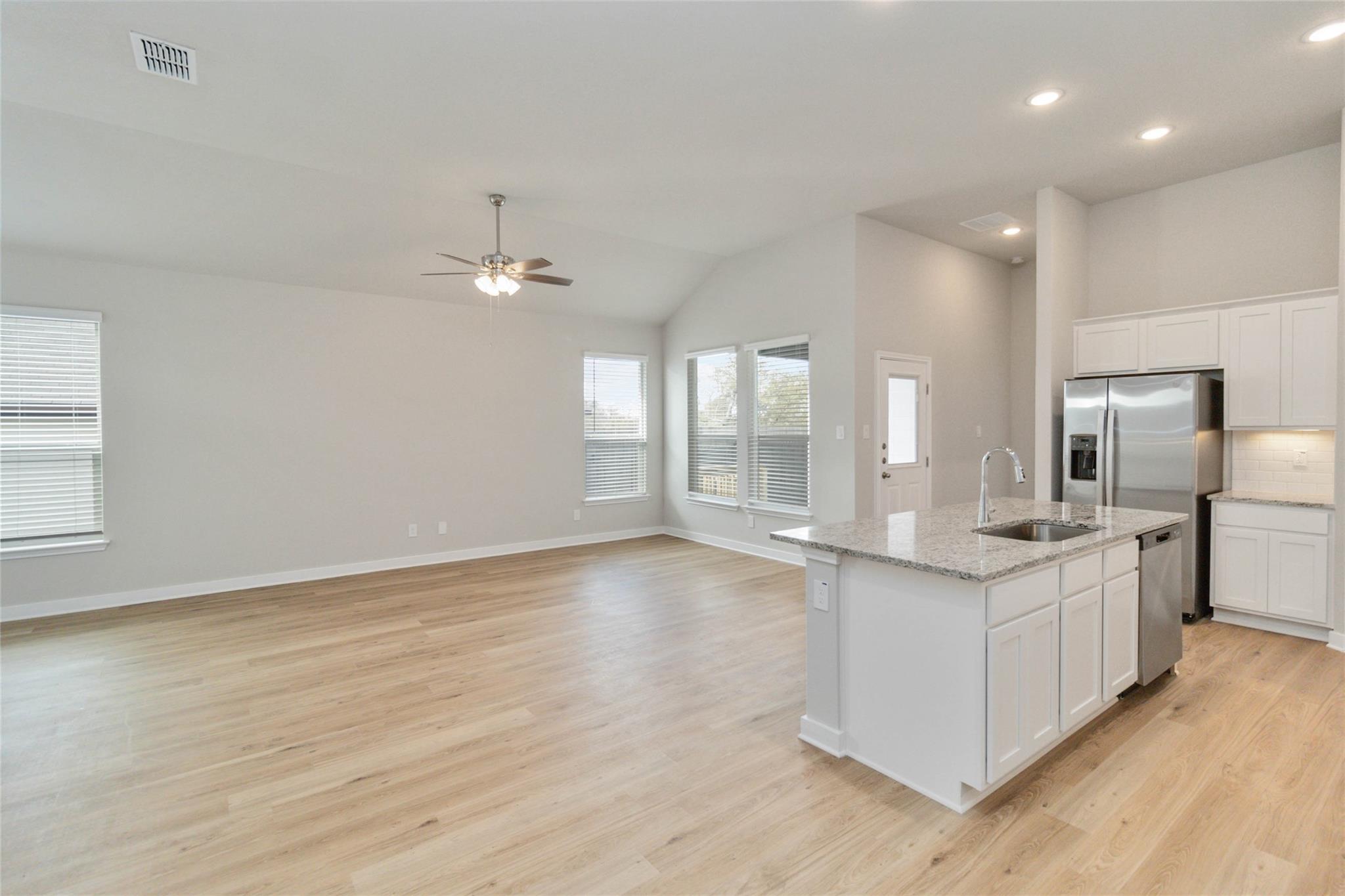 145 Schrader Dr # B, Buda, TX 78610