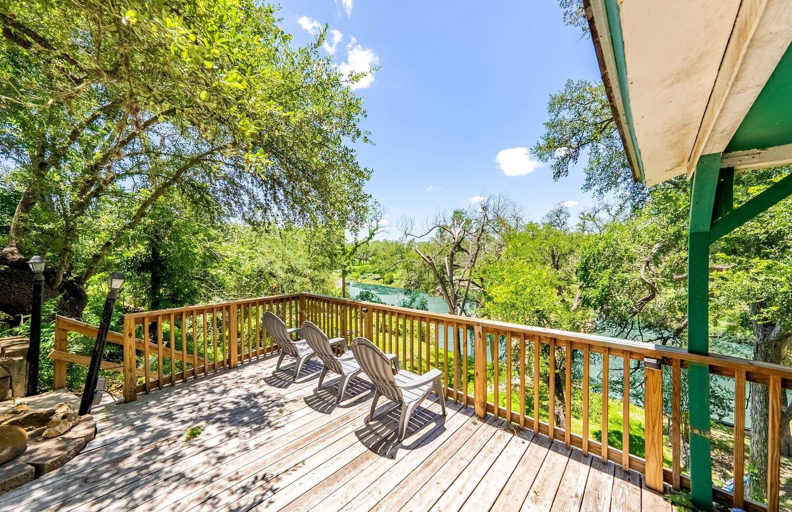 730 Gloria Dr, Seguin, TX 78155