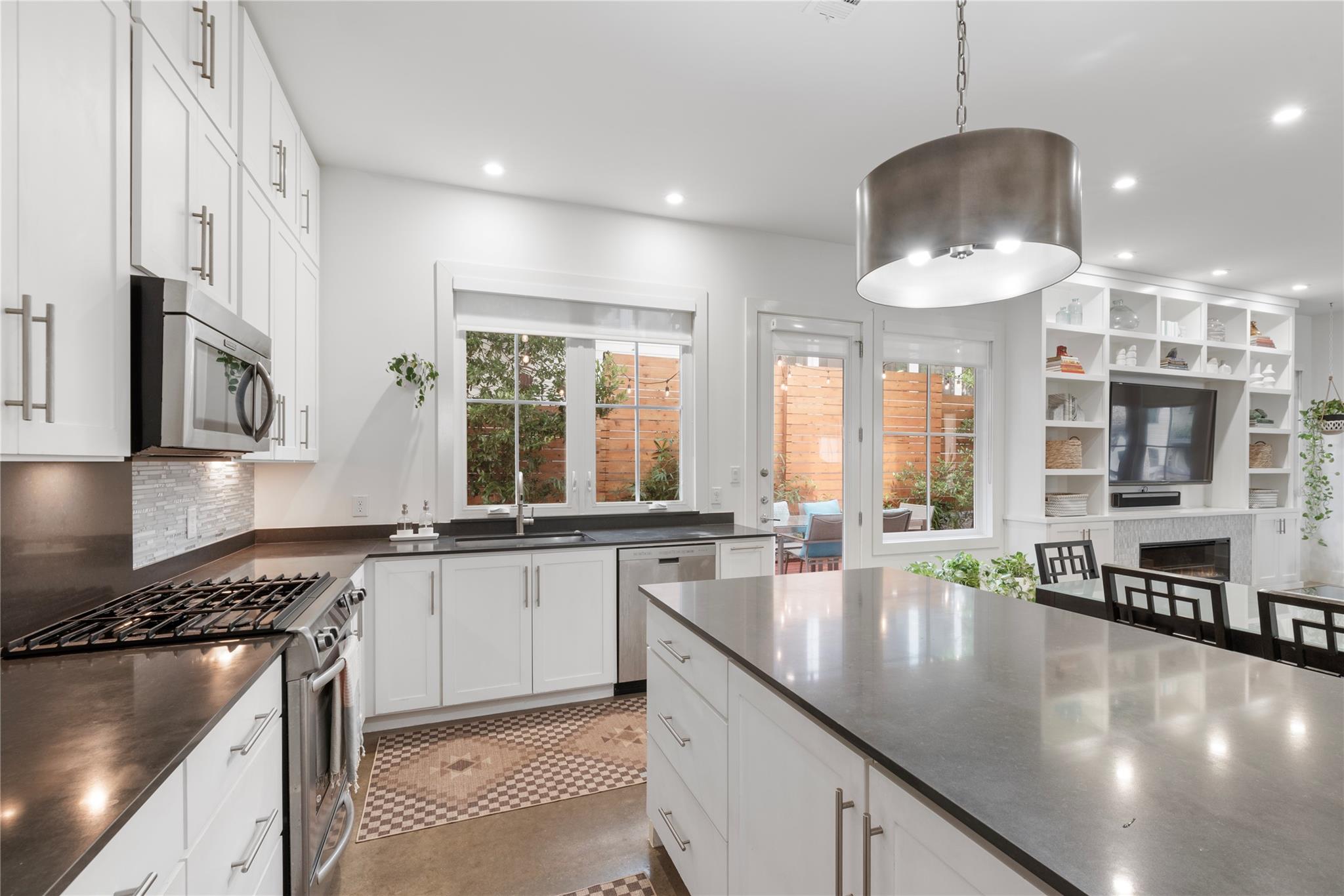 712 Cardinal Ln # A, Austin, TX 78704