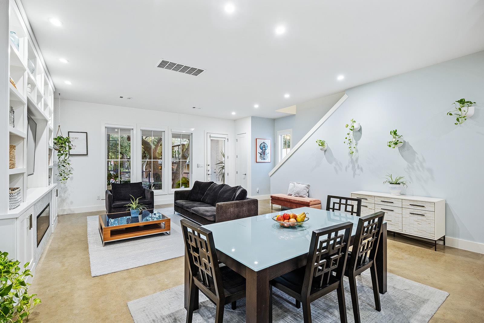 712 Cardinal Ln # A, Austin, TX 78704