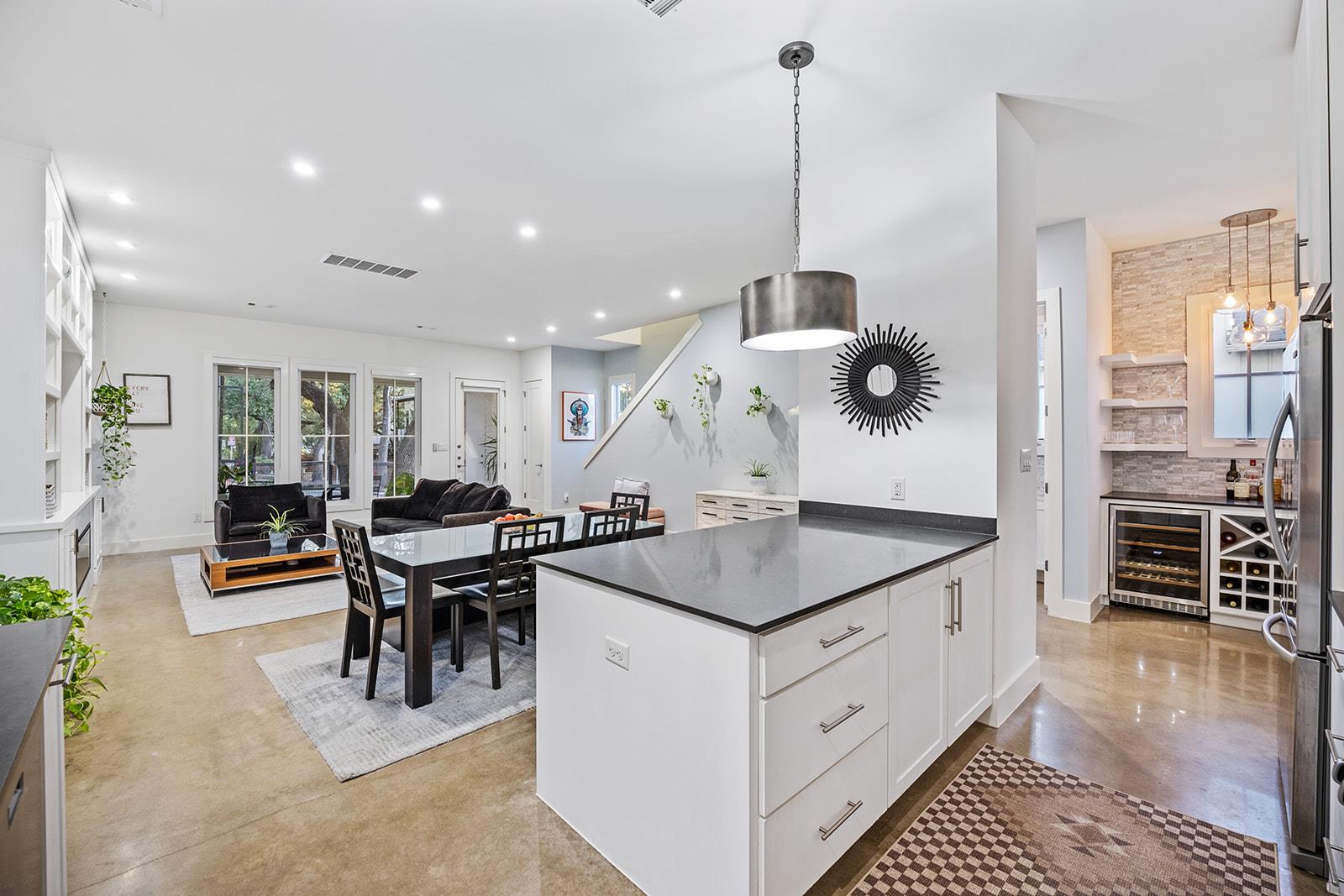 712 Cardinal Ln # A, Austin, TX 78704