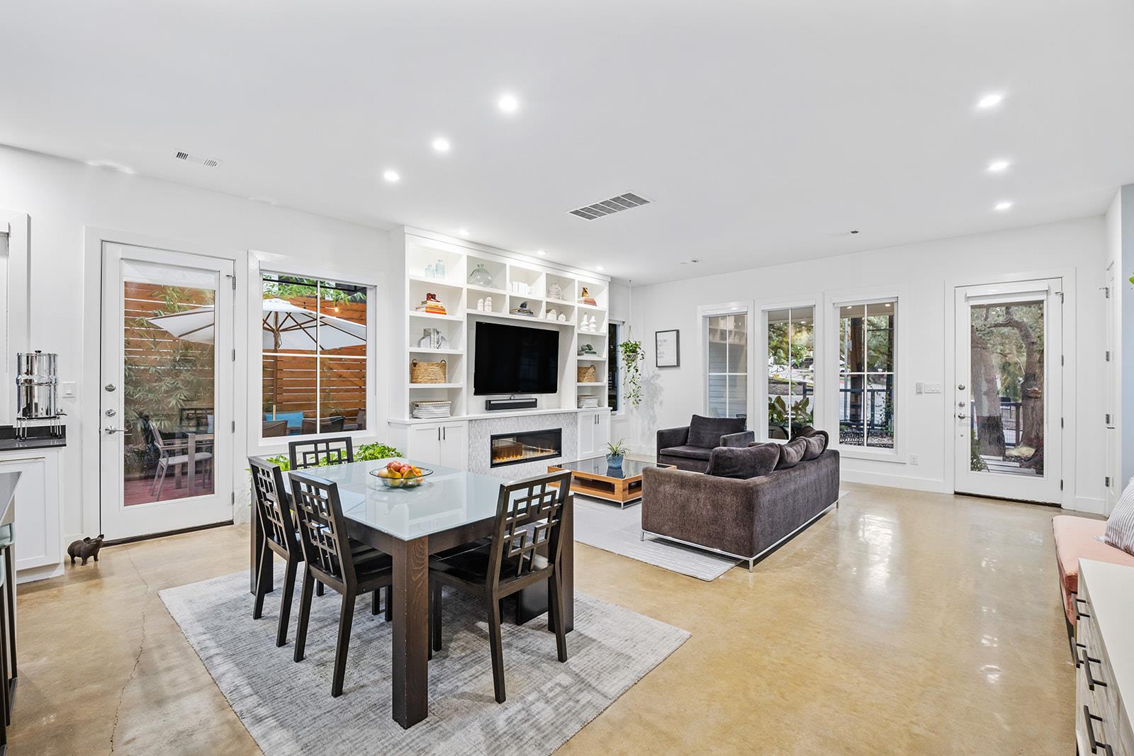 712 Cardinal Ln # A, Austin, TX 78704