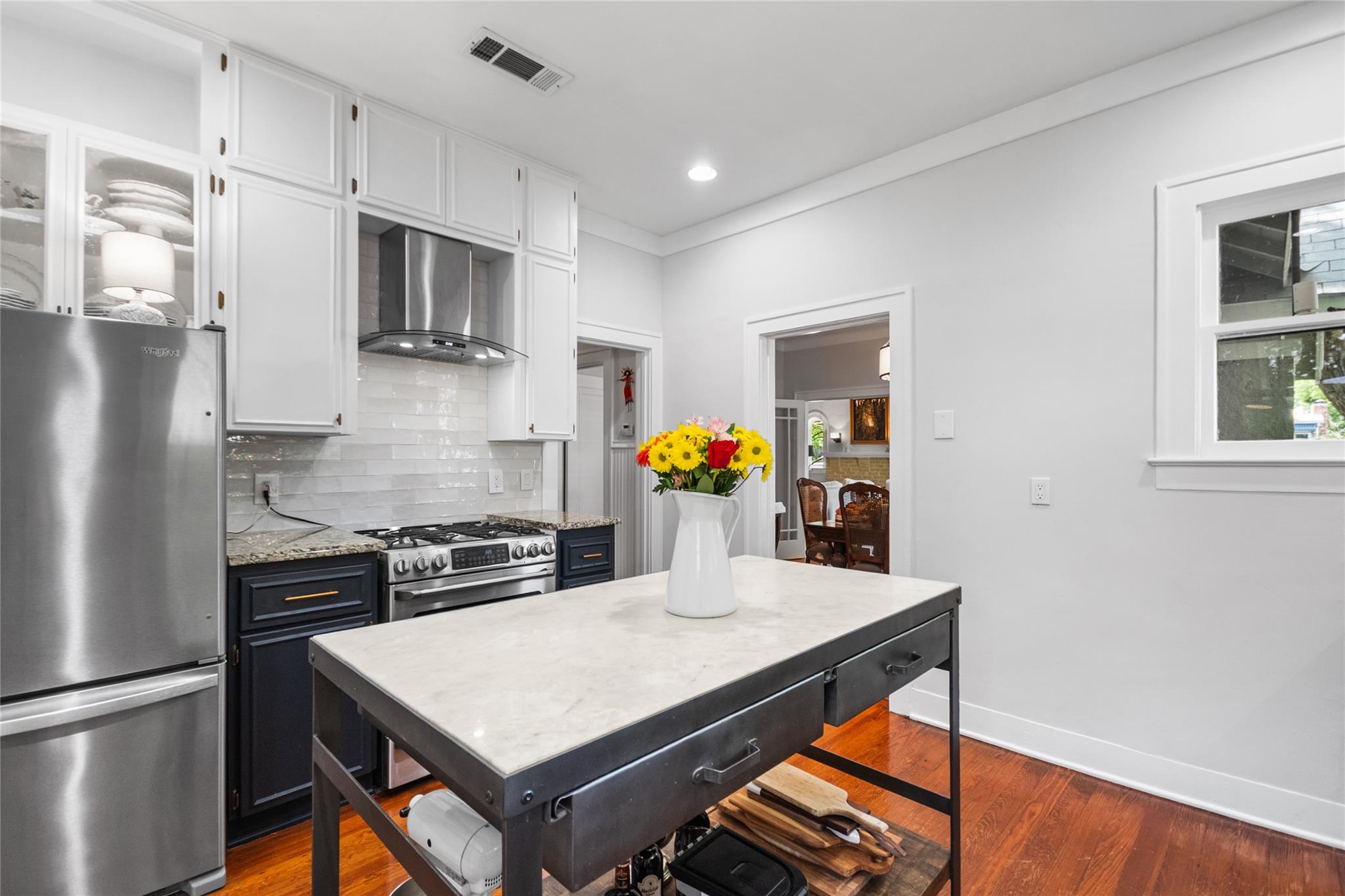 603 E Liberty Ave, Round Rock, TX 78664