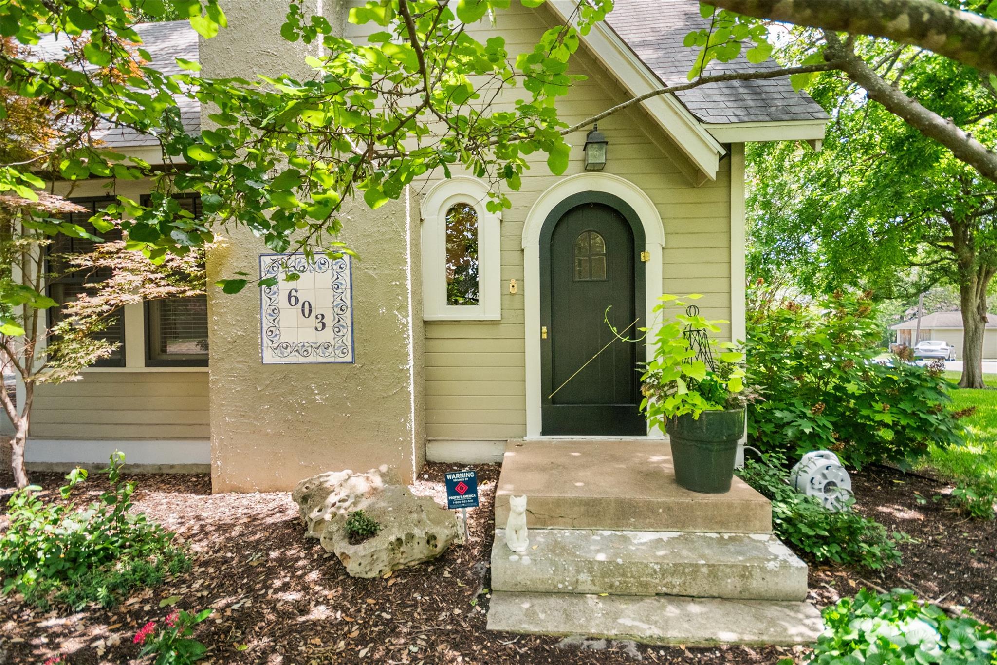 603 E Liberty Ave, Round Rock, TX 78664