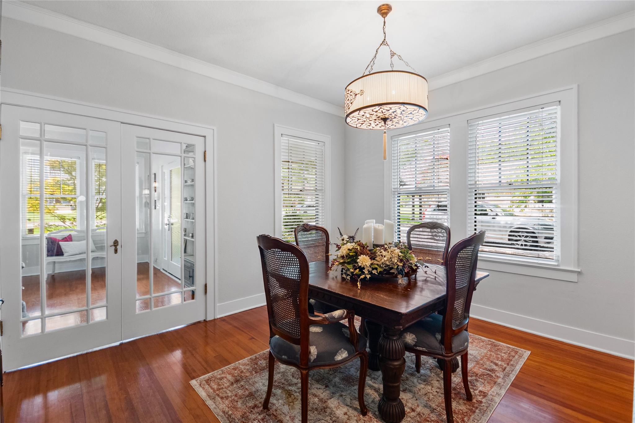603 E Liberty Ave, Round Rock, TX 78664