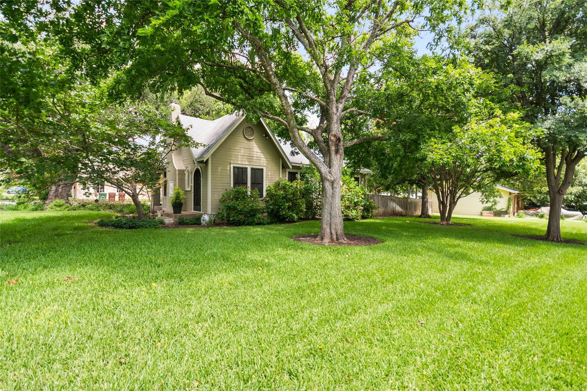 603 E Liberty Ave, Round Rock, TX 78664