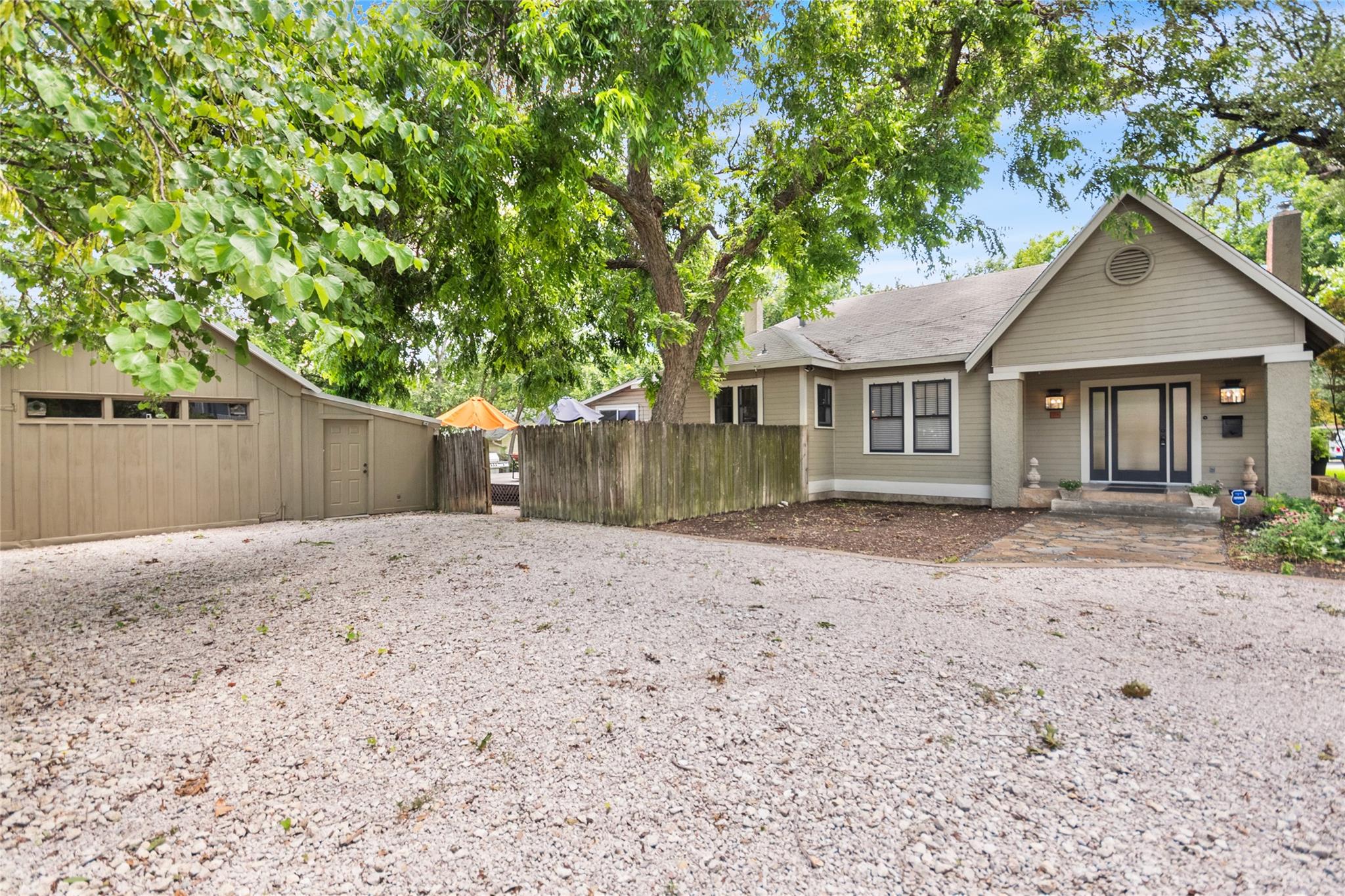 603 E Liberty Ave, Round Rock, TX 78664