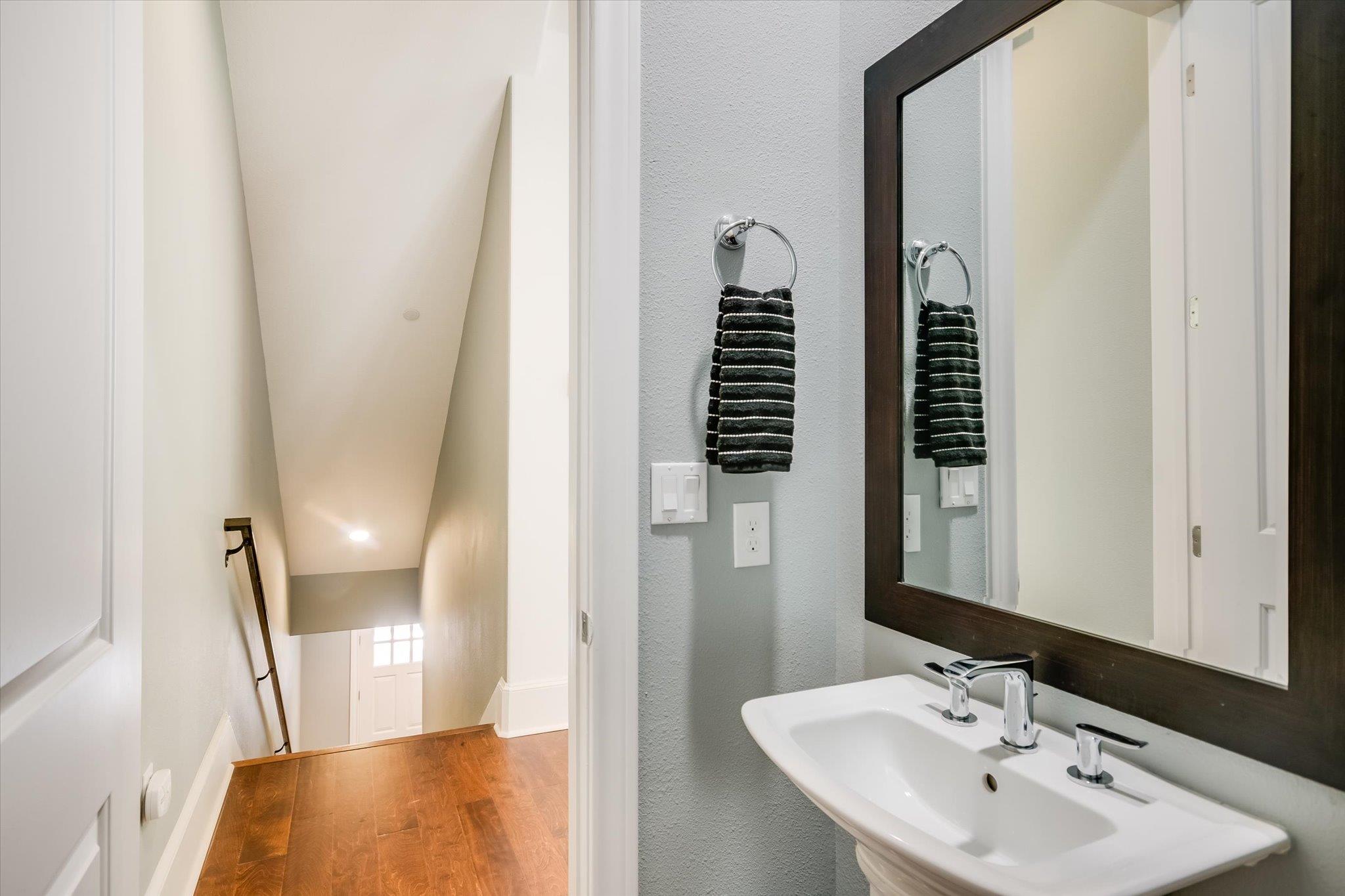 1023 Juniper St, Austin, TX 78702