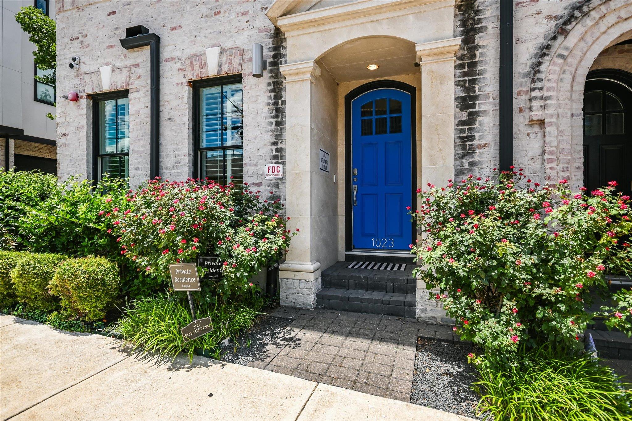 1023 Juniper St, Austin, TX 78702