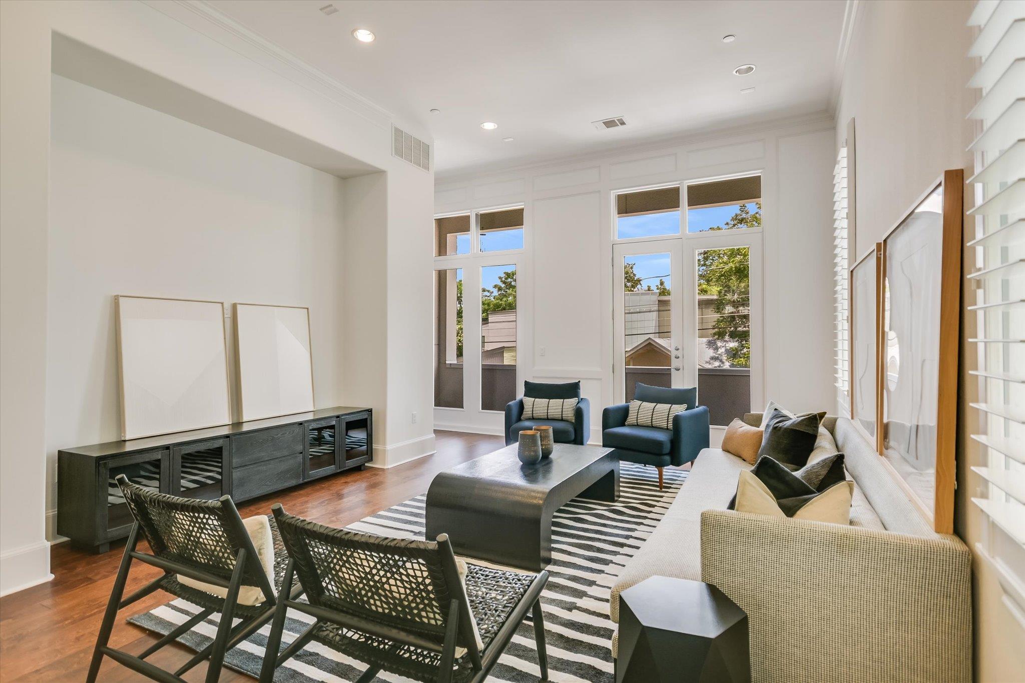 1023 Juniper St, Austin, TX 78702