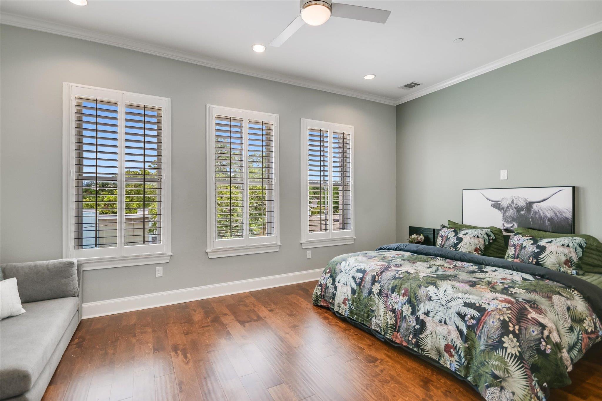 1023 Juniper St, Austin, TX 78702