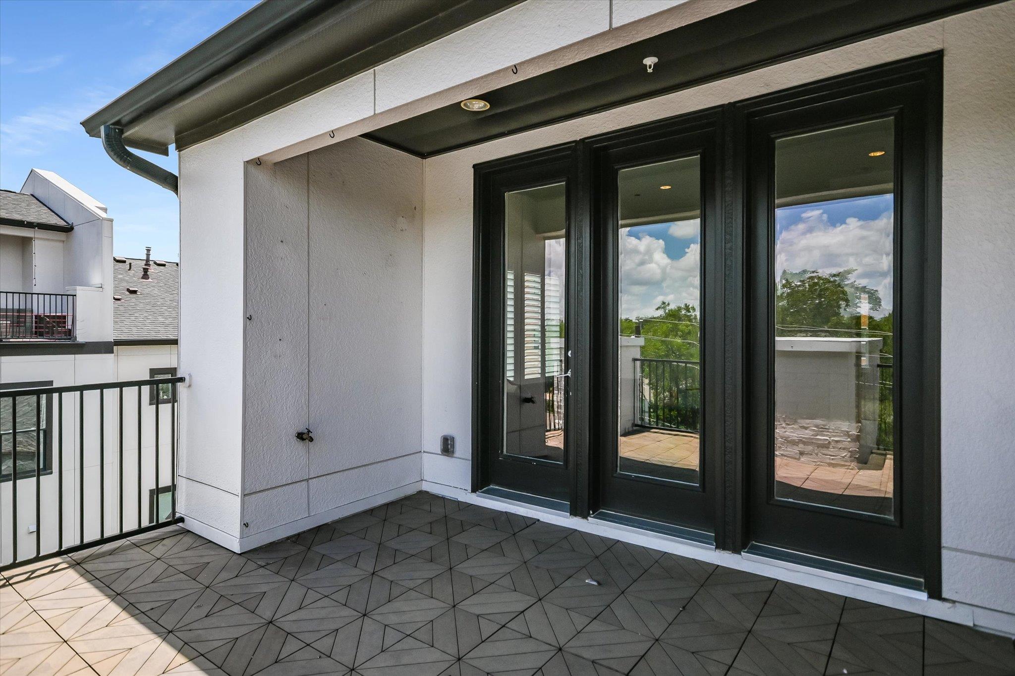 1023 Juniper St, Austin, TX 78702