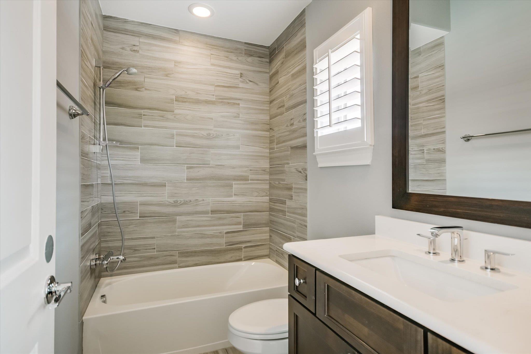 1023 Juniper St, Austin, TX 78702