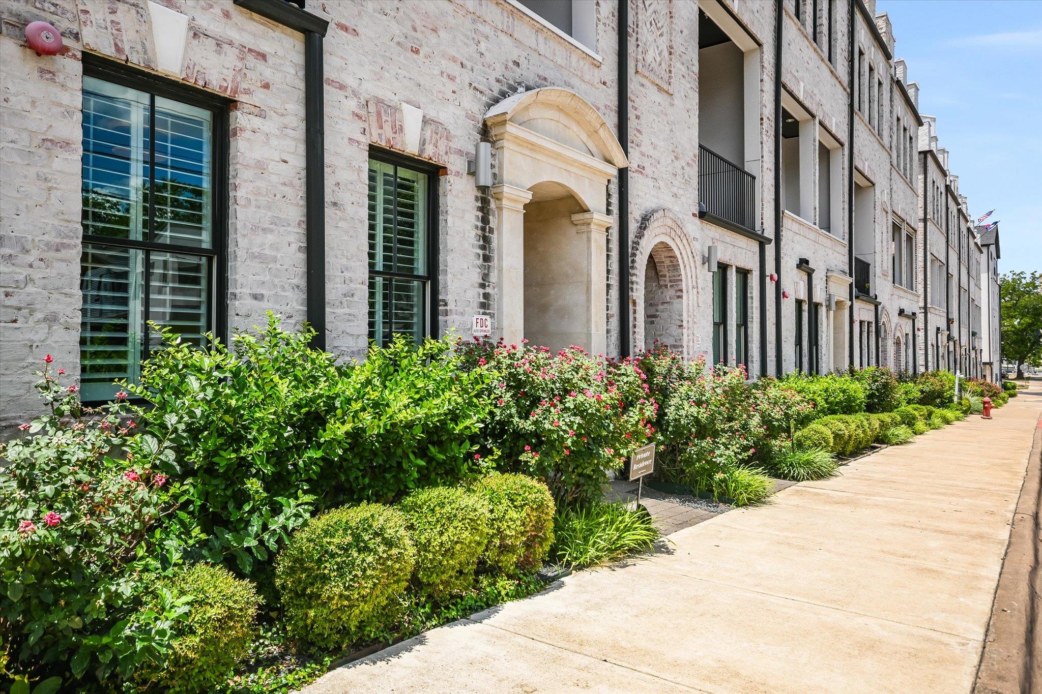 1023 Juniper St, Austin, TX 78702