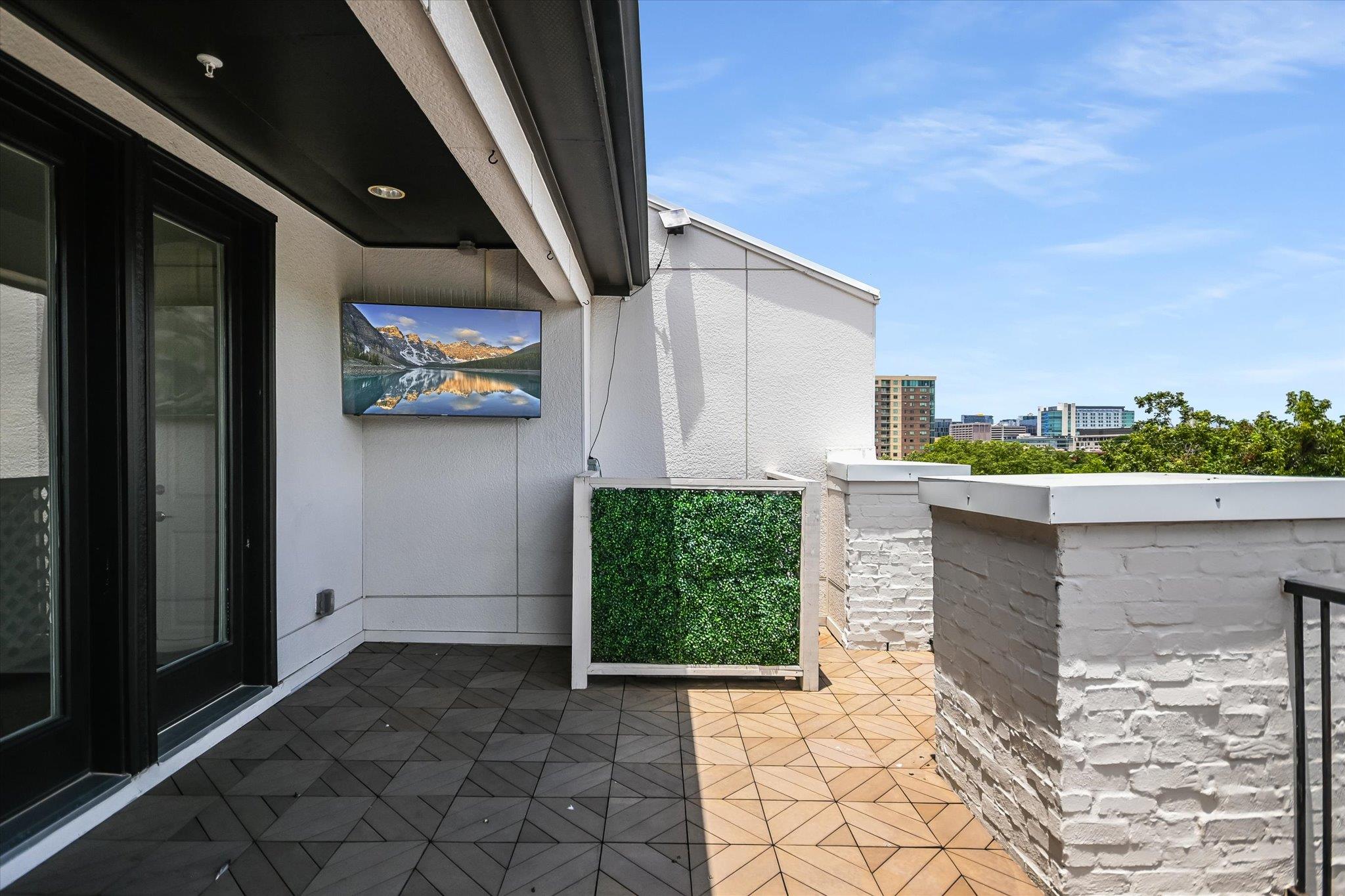 1023 Juniper St, Austin, TX 78702