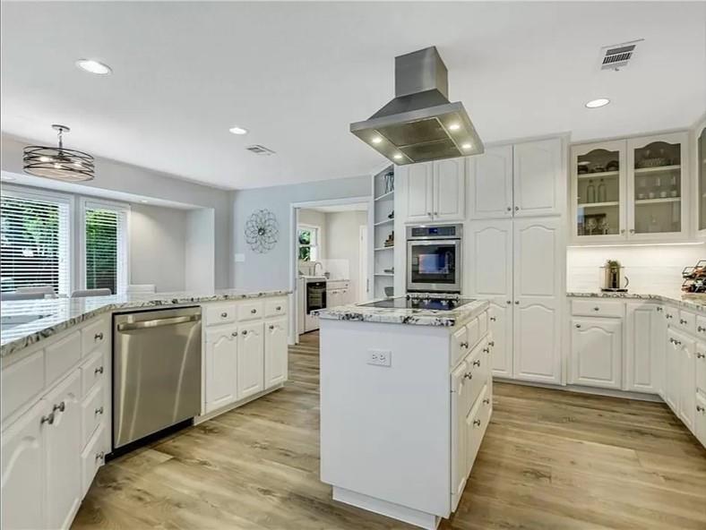 1100 Saint Williams Ave, Round Rock, TX 78681