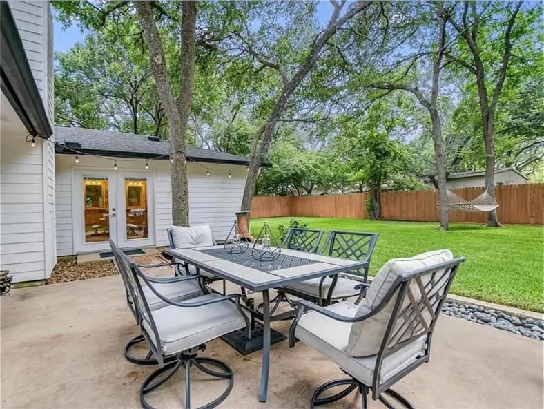 1100 Saint Williams Ave, Round Rock, TX 78681