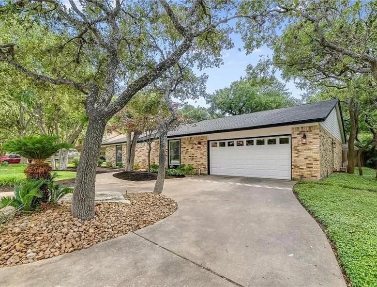 1100 Saint Williams Ave, Round Rock, TX 78681