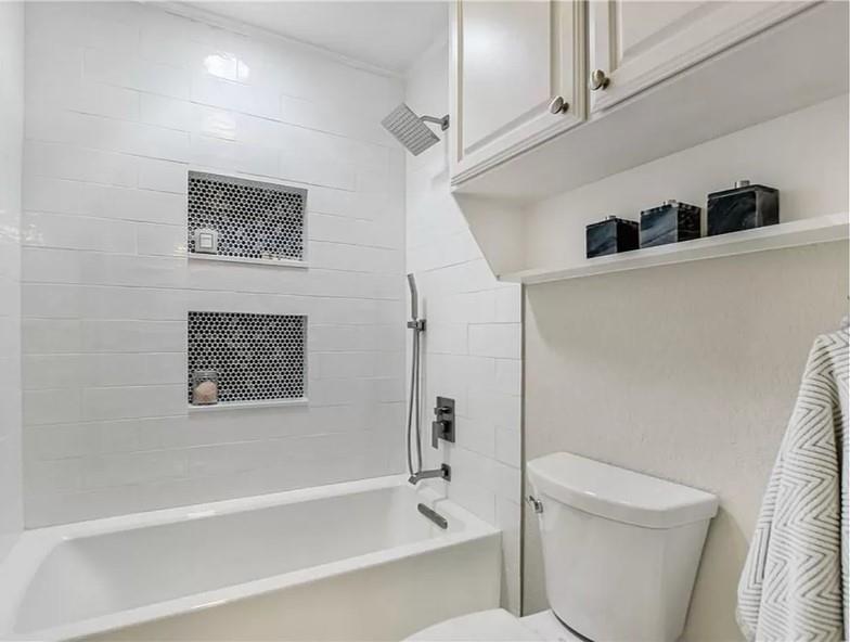 1100 Saint Williams Ave, Round Rock, TX 78681