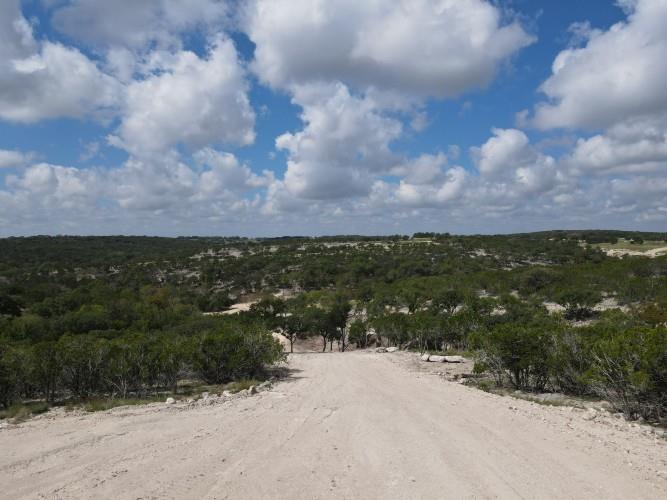 296 Kamira Dr N, Kerrville, TX 78028