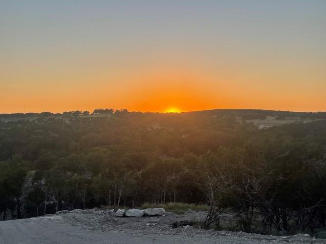 296 Kamira Dr N, Kerrville, TX 78028