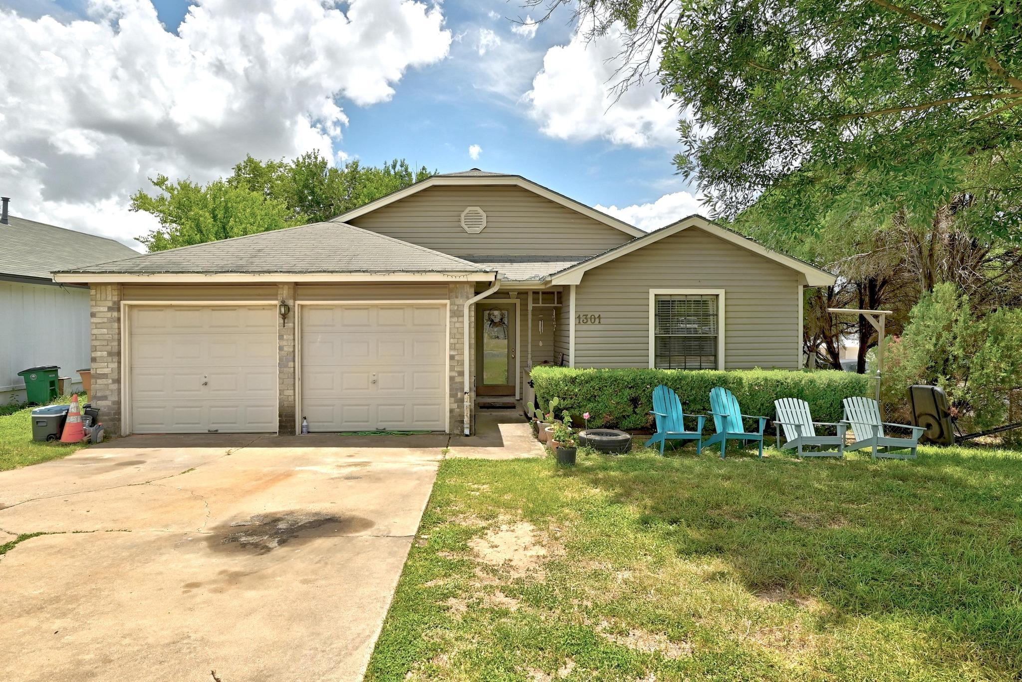 1301 Dominique Dr, Austin, TX 78753