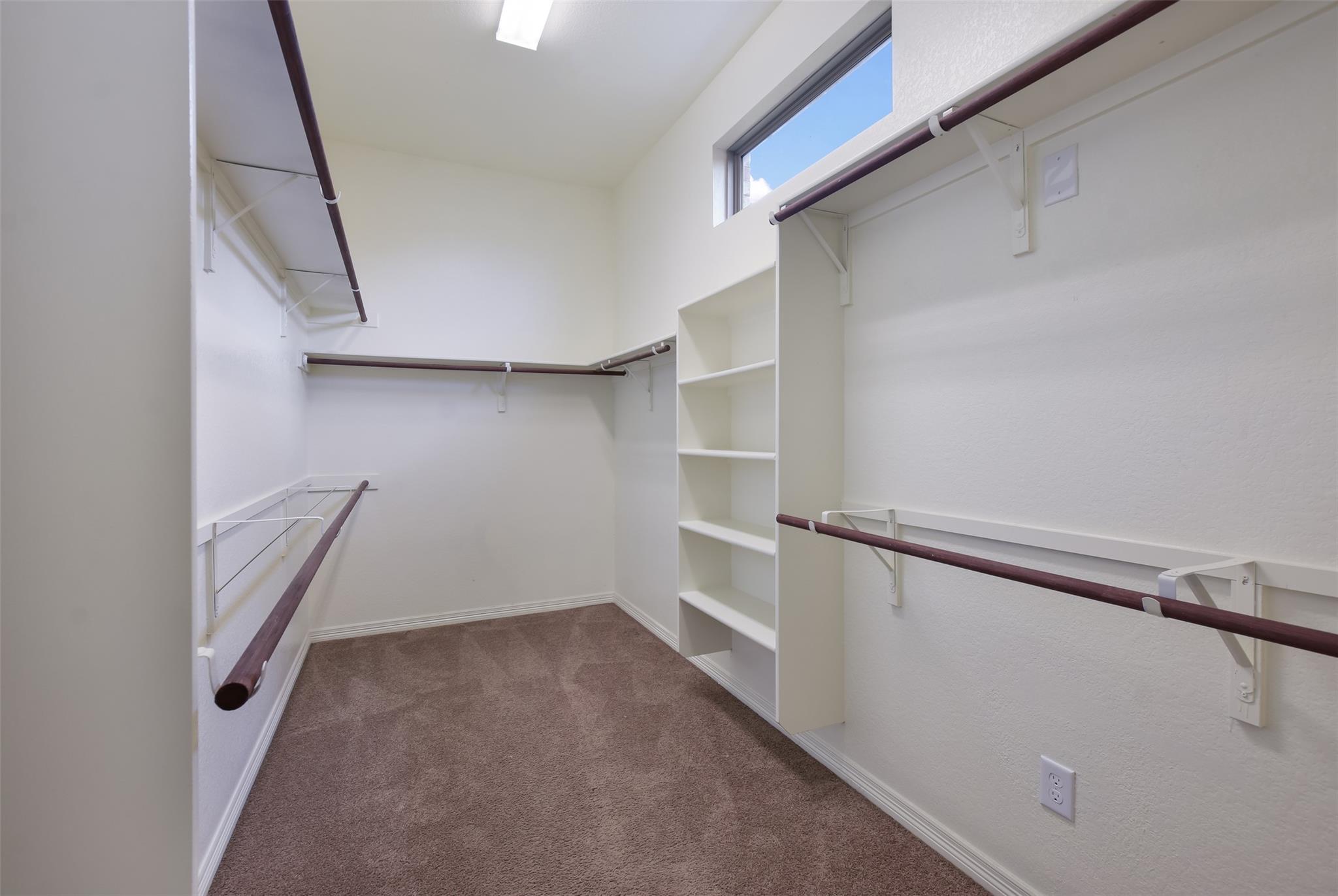 19908 Eire Dr, Pflugerville, TX 78660