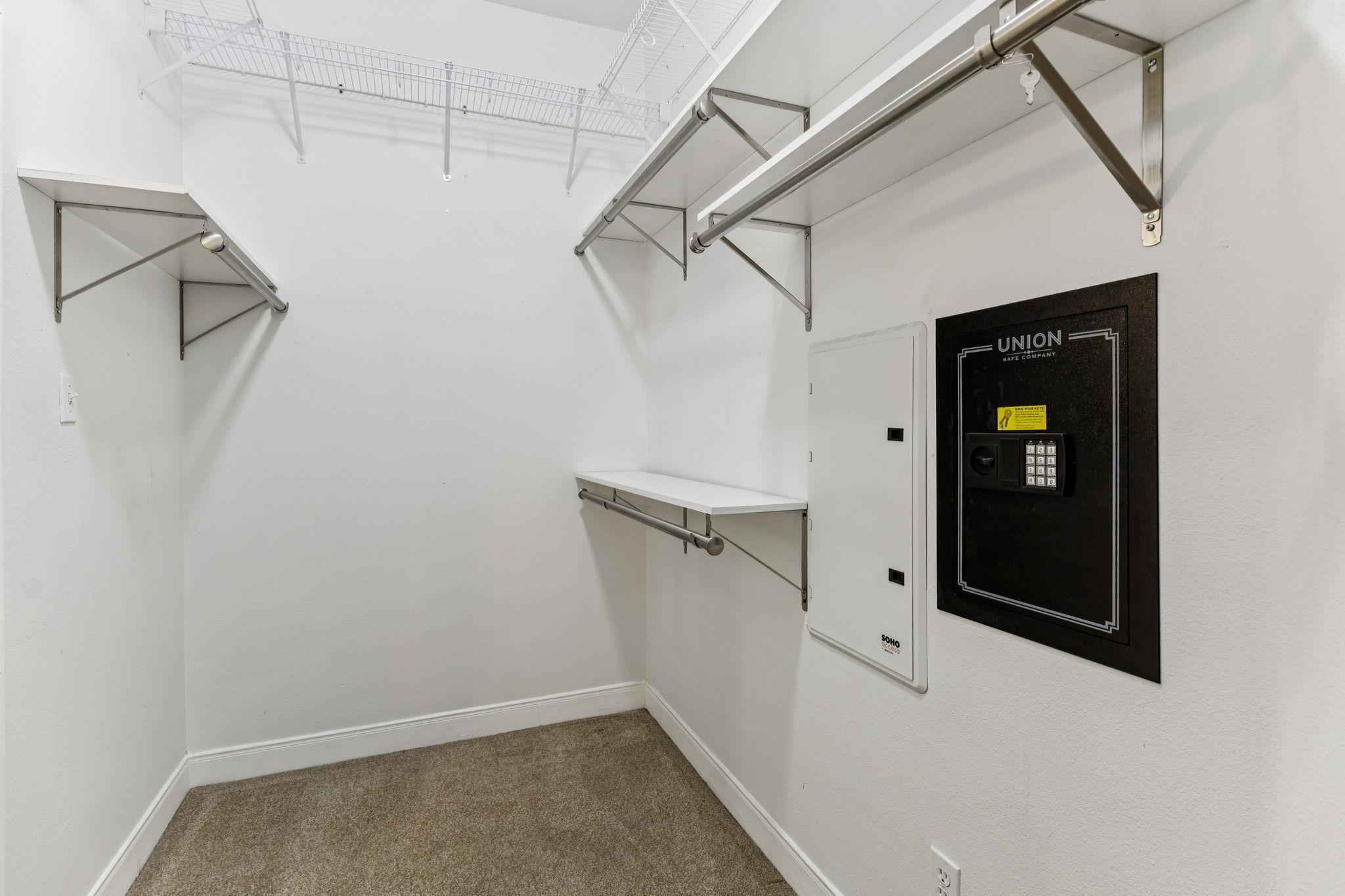 2210 Onion Creek Pkwy # 401, Austin, TX 78747