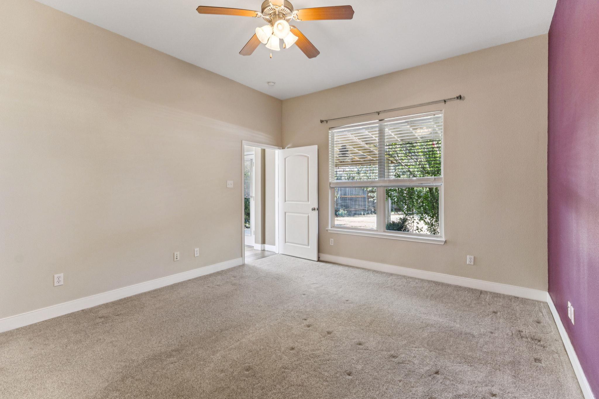 2210 Onion Creek Pkwy # 401, Austin, TX 78747