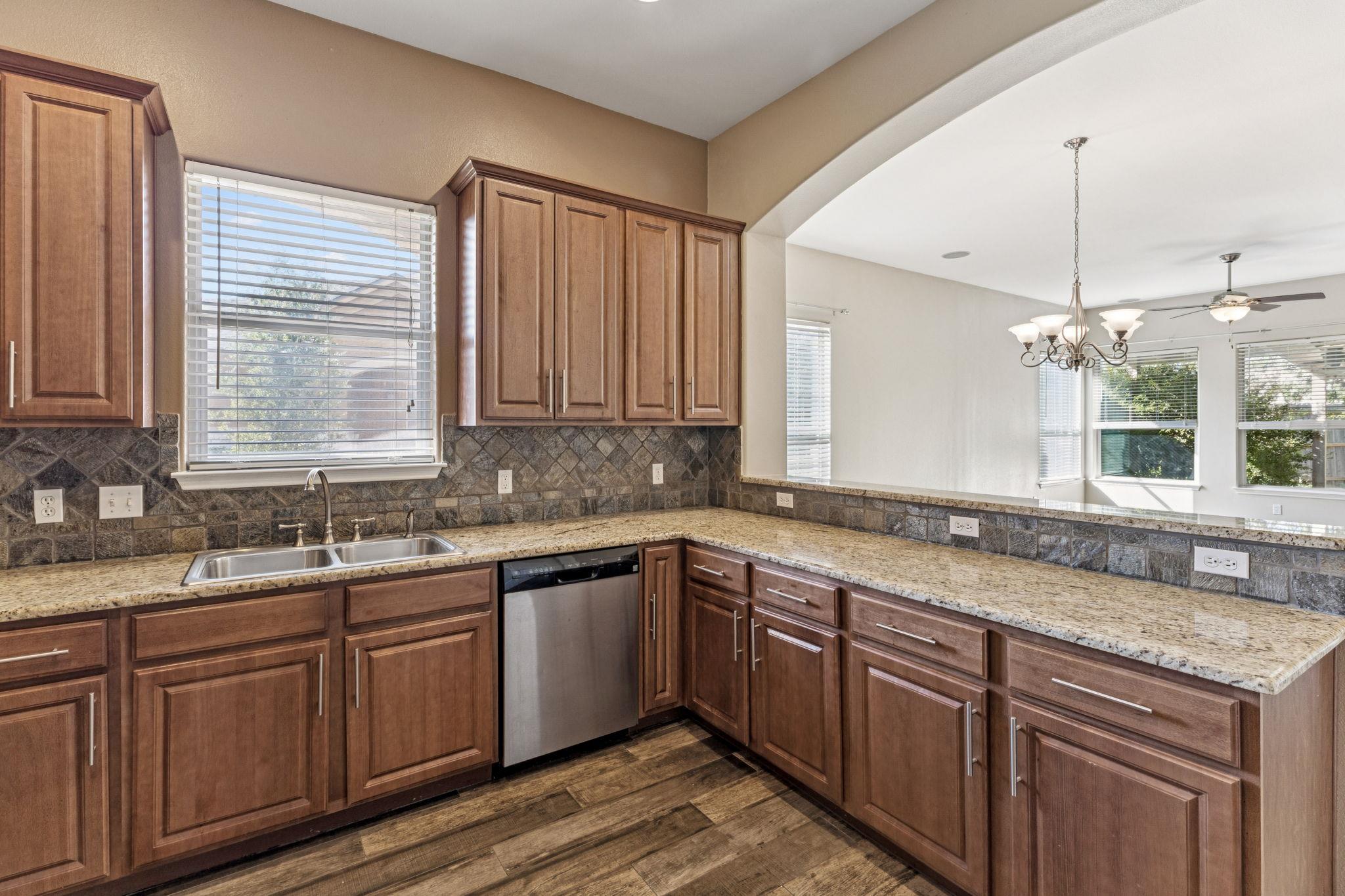 2210 Onion Creek Pkwy # 401, Austin, TX 78747