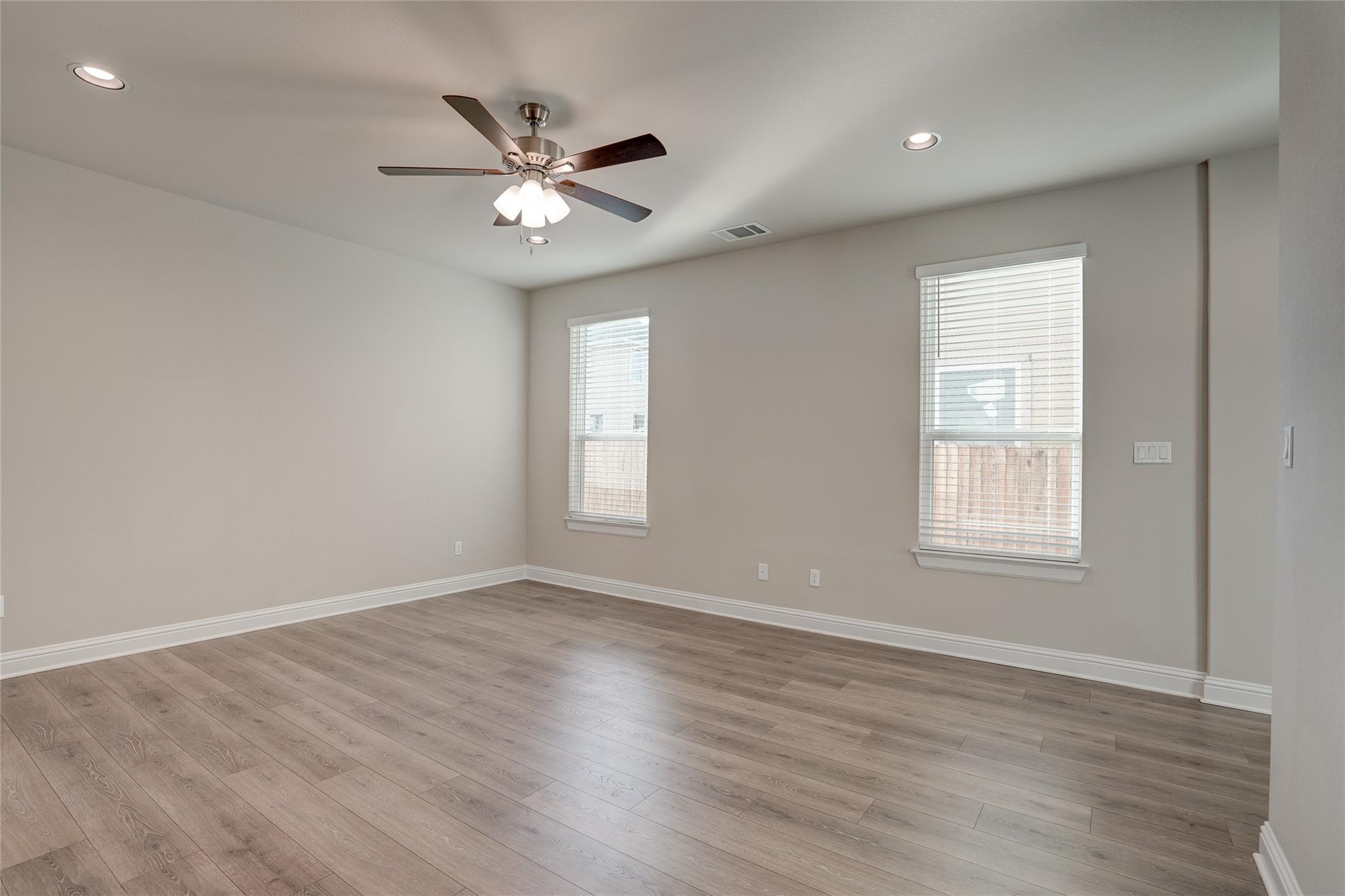 135 Living Reef Dr, Maxwell, TX 78656