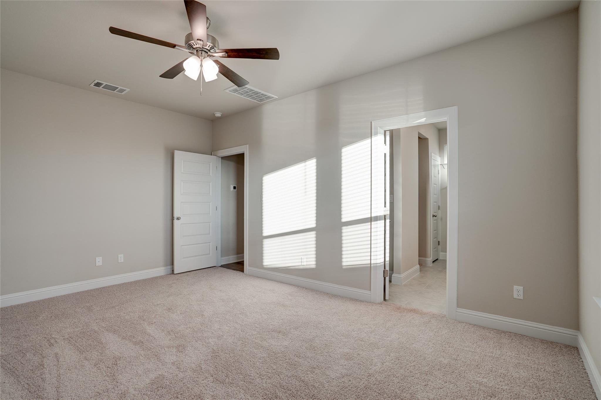 135 Living Reef Dr, Maxwell, TX 78656