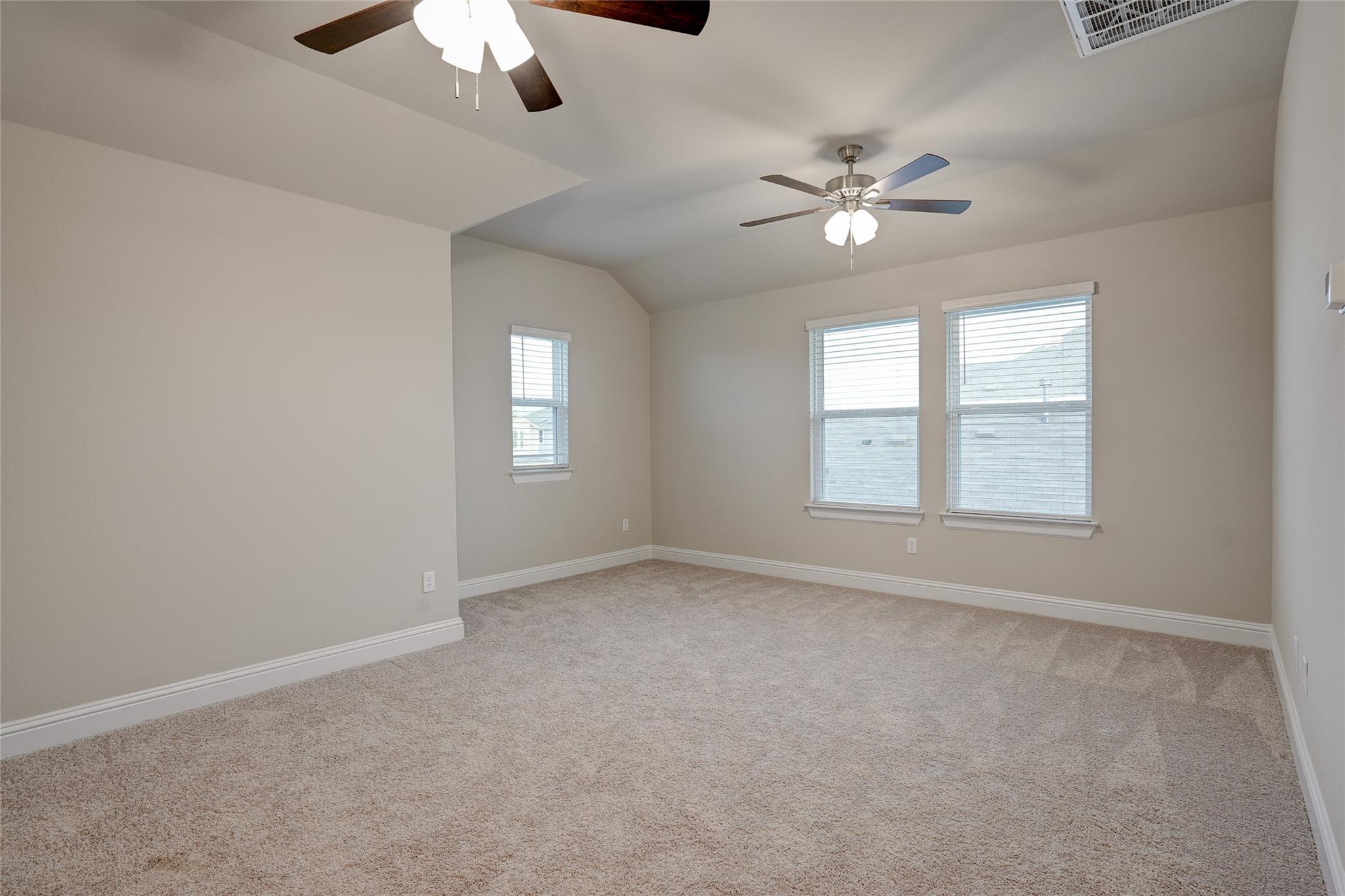 135 Living Reef Dr, Maxwell, TX 78656