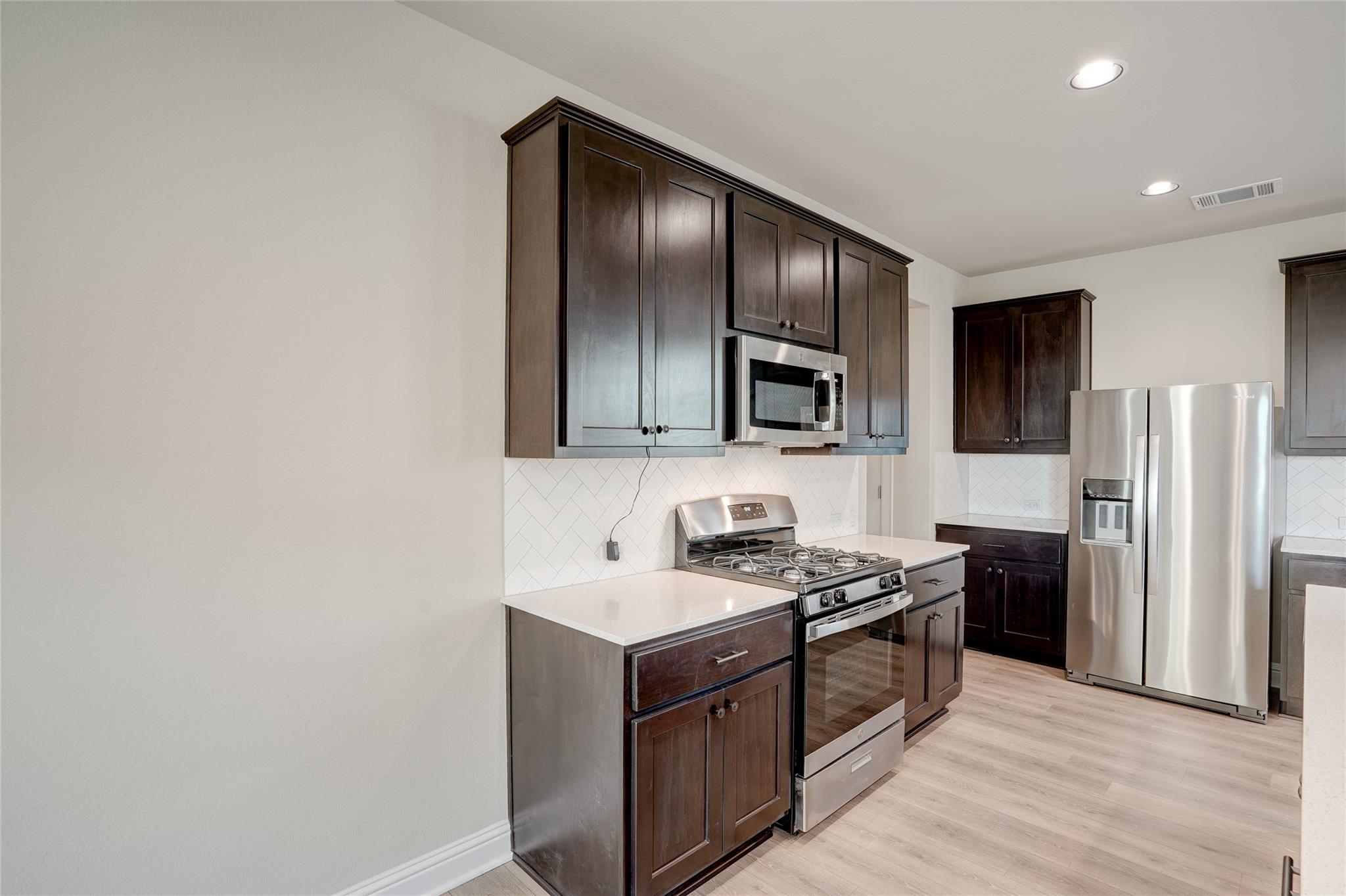 135 Living Reef Dr, Maxwell, TX 78656