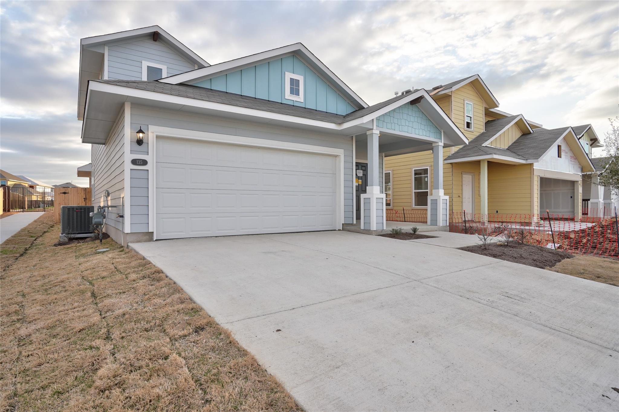 135 Living Reef Dr, Maxwell, TX 78656