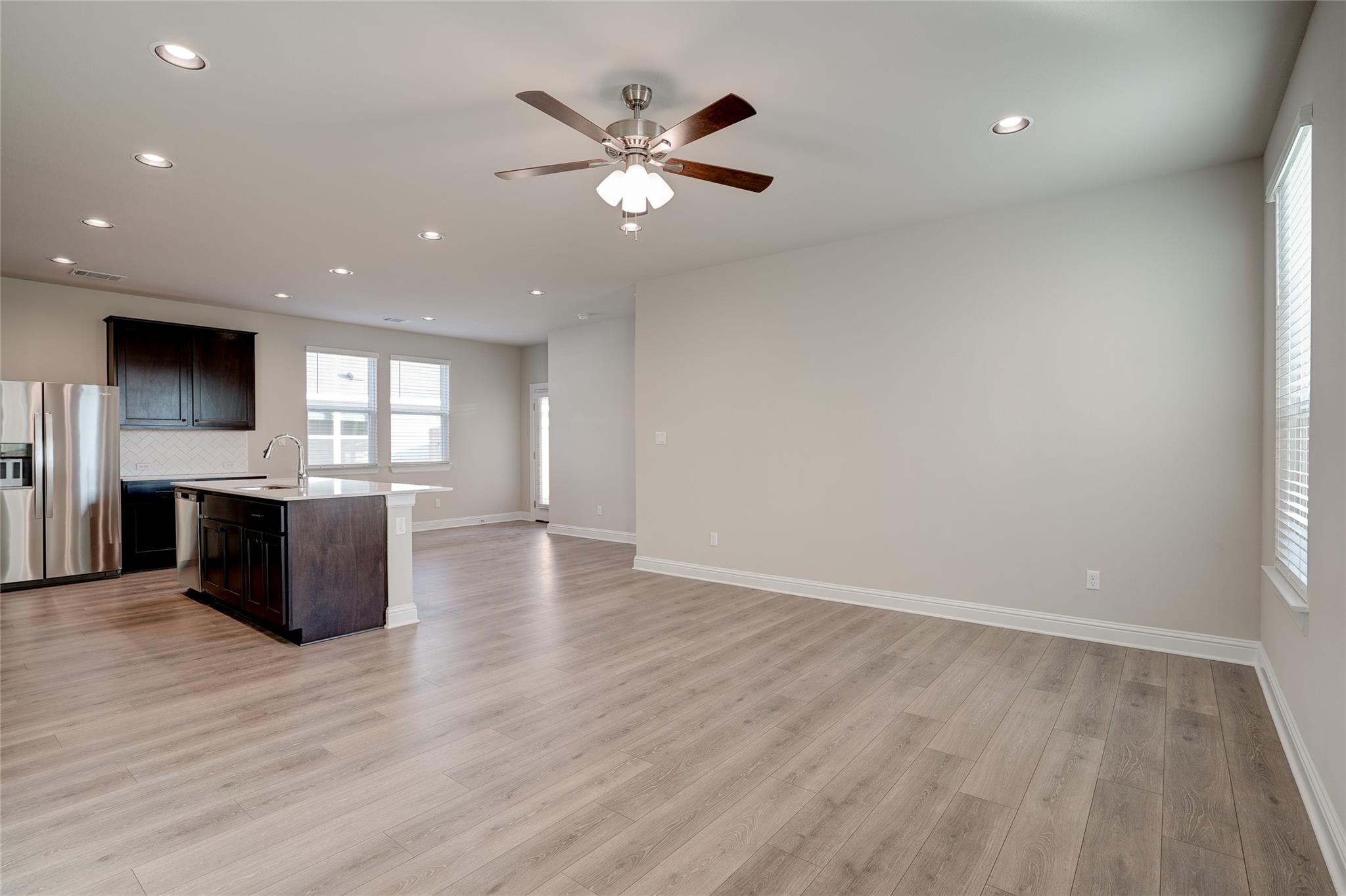 135 Living Reef Dr, Maxwell, TX 78656