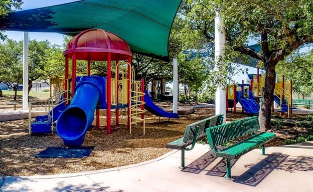 22409 Rock Wren Rd, Spicewood, TX 78669