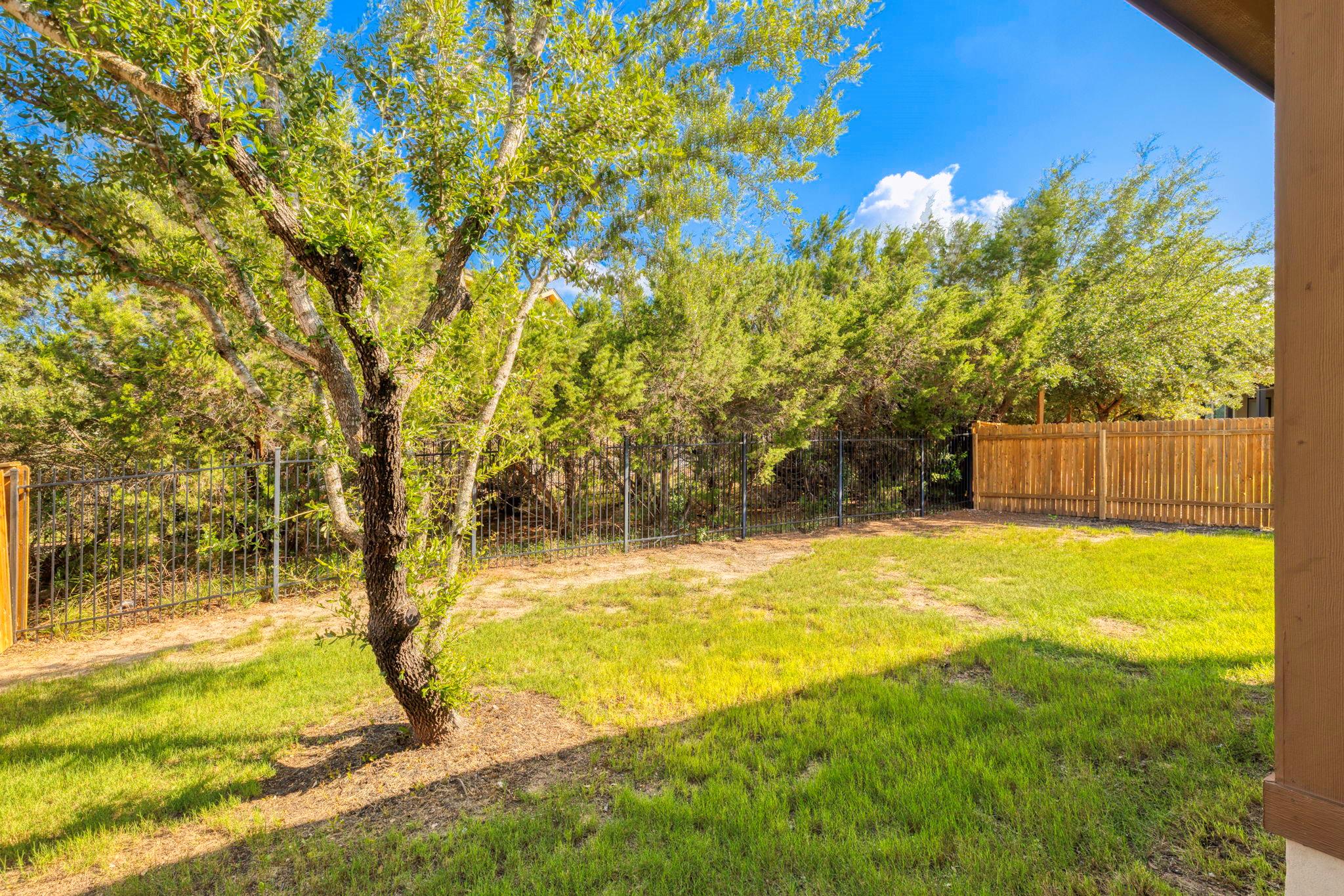 22409 Rock Wren Rd, Spicewood, TX 78669