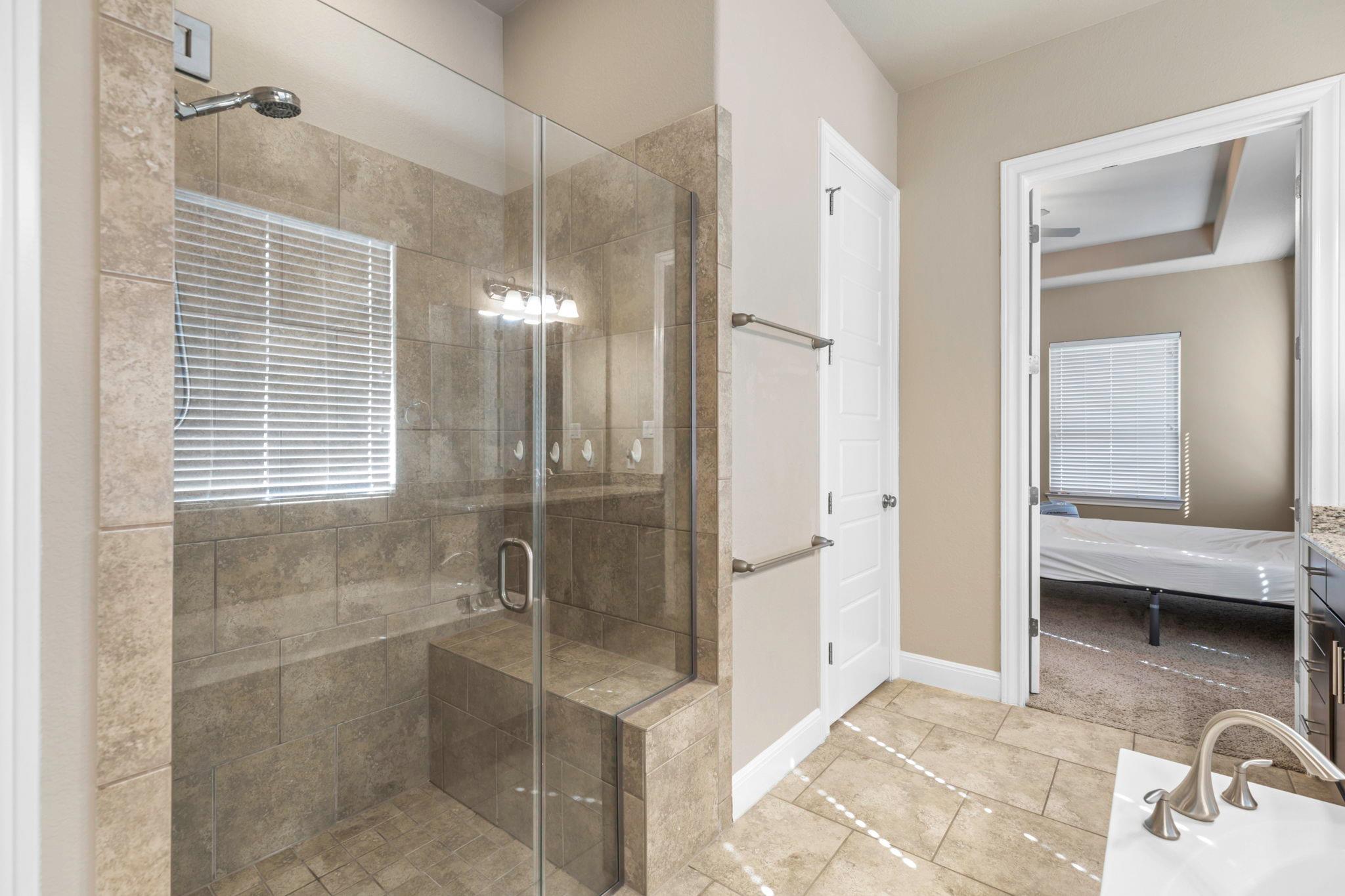 22409 Rock Wren Rd, Spicewood, TX 78669