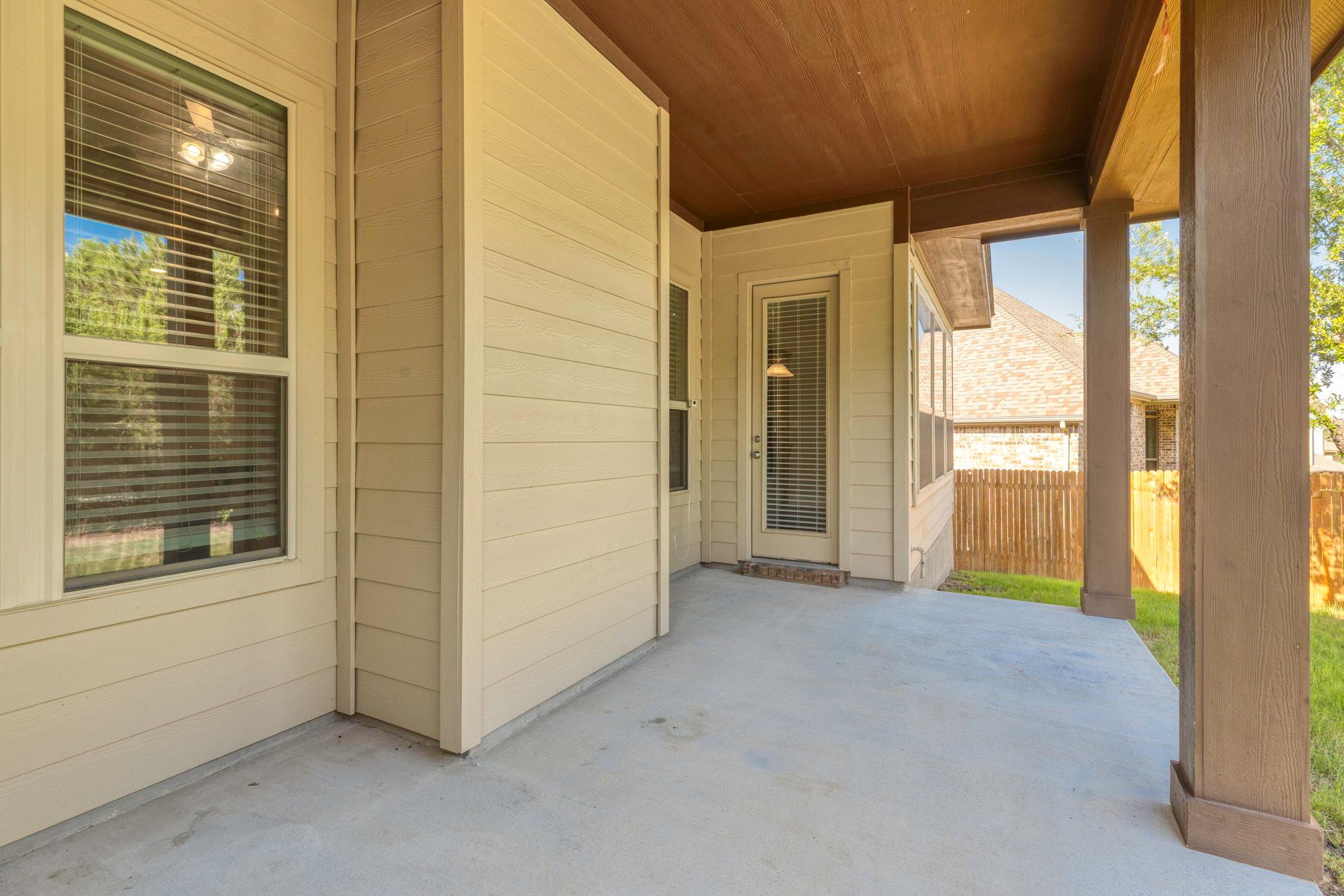 22409 Rock Wren Rd, Spicewood, TX 78669