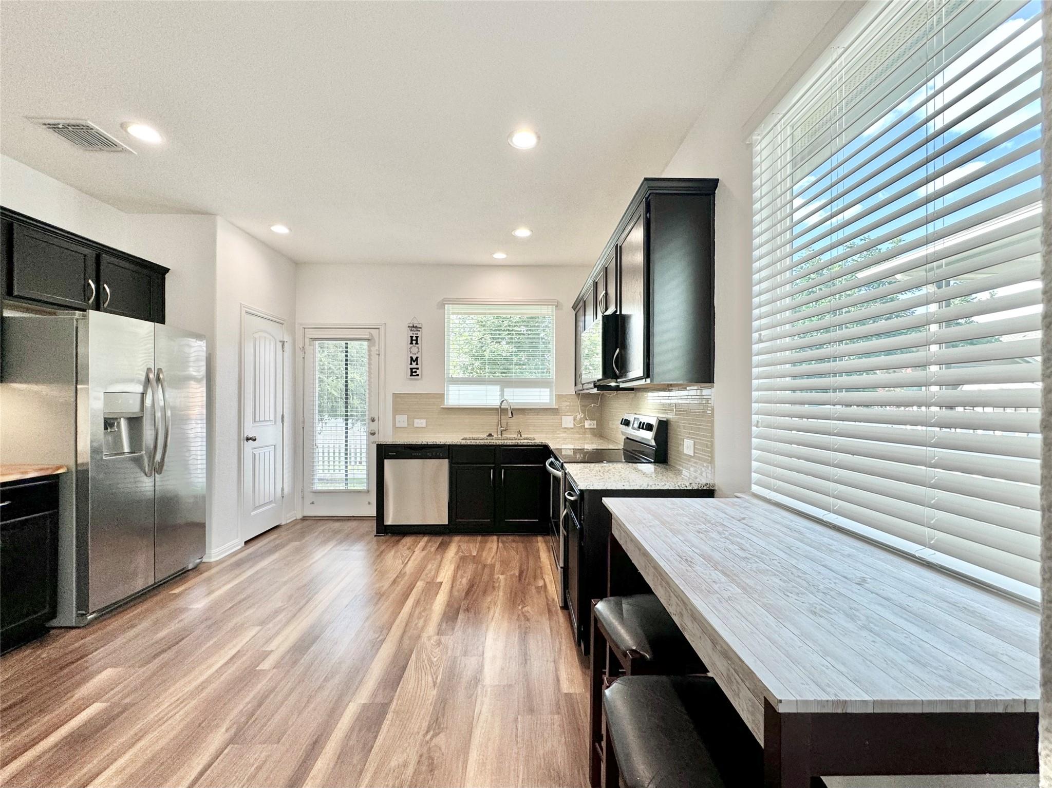 1701 Logan Dr # 19, Round Rock, TX 78664