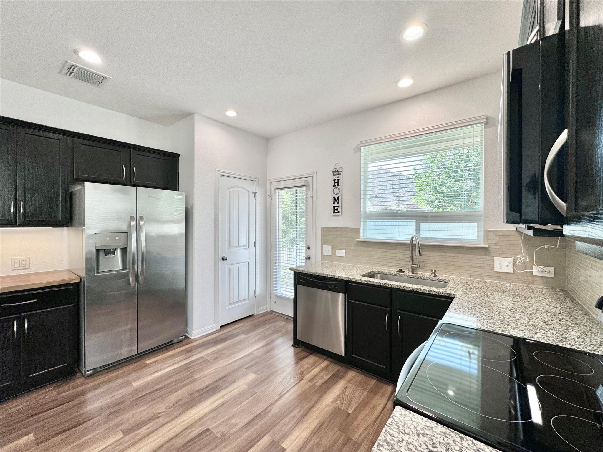 1701 Logan Dr # 19, Round Rock, TX 78664