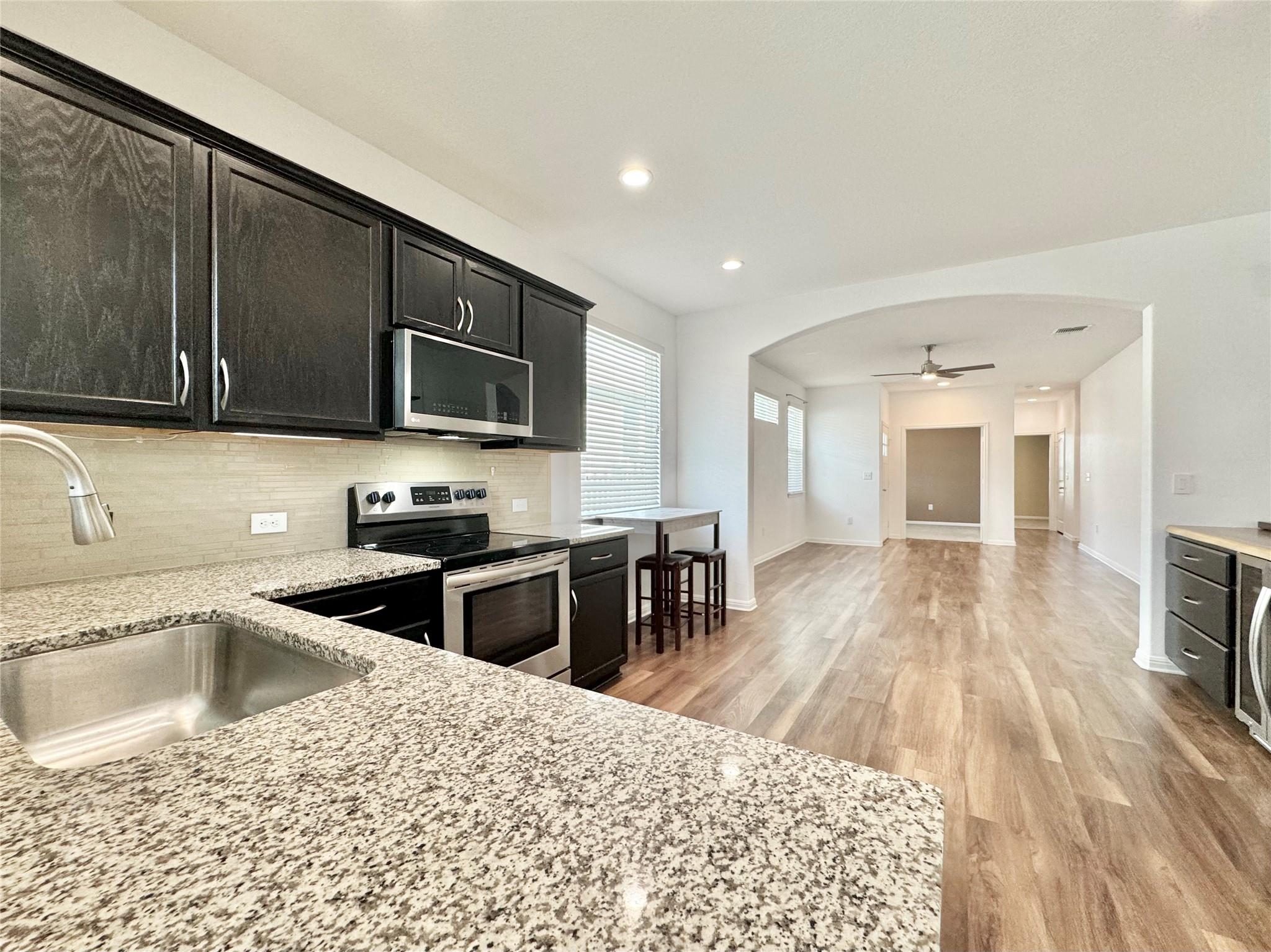1701 Logan Dr # 19, Round Rock, TX 78664